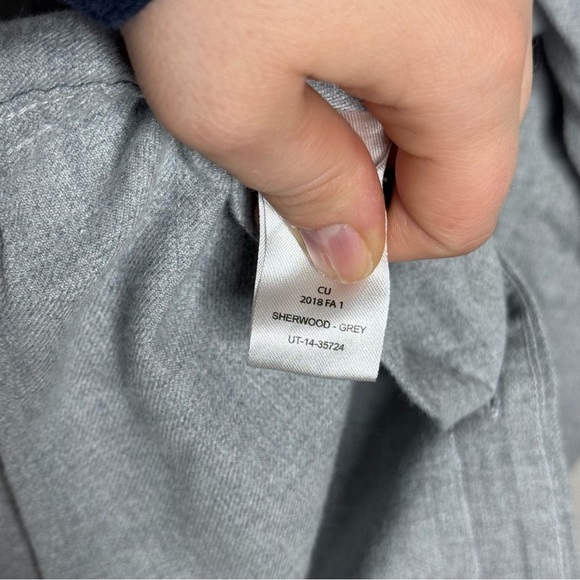UNTUCKit Flannel Sherwood Shirt in Gray Long Sleeve Button Down Collared Shirt - Picture 15 of 15